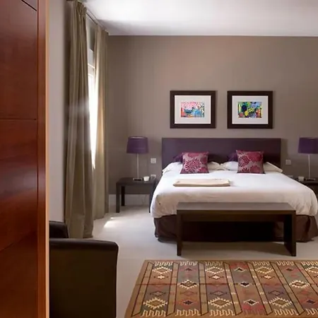 Beautiful Ambar Vila *