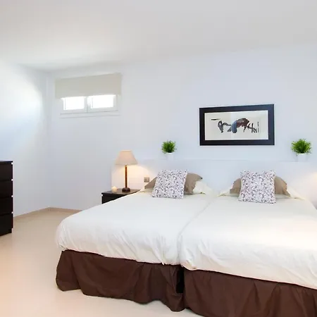 Beautiful Ambar Vila *